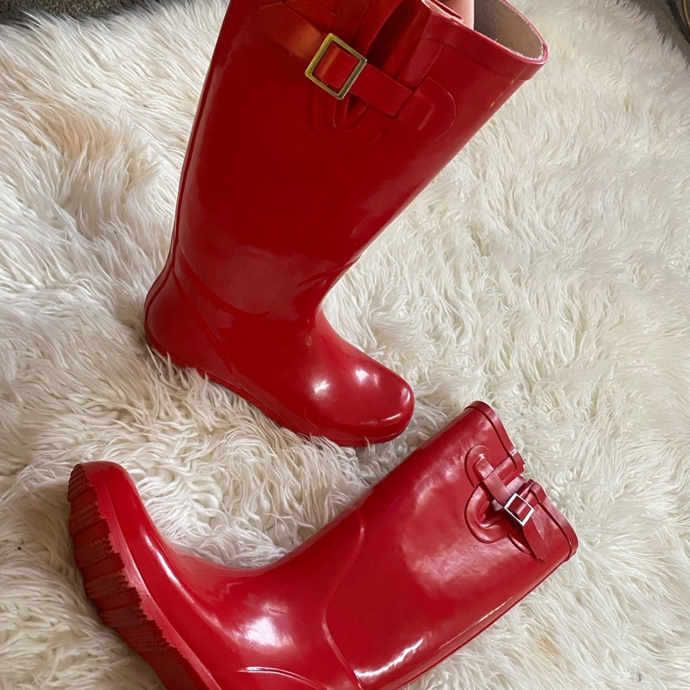 Red rain boot